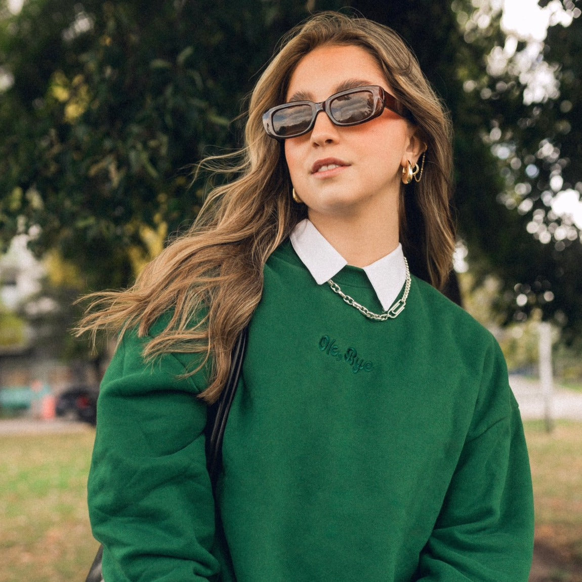 Le Green Flags Crewneck